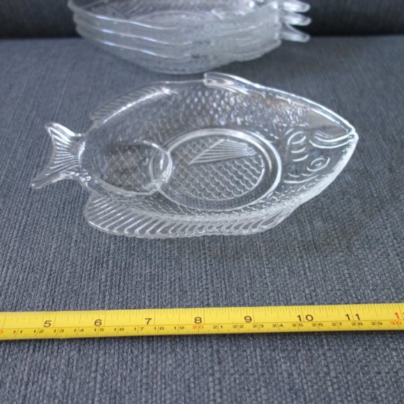 Set of Four(4) Fish Shaped/Designed Glass Plates - Picture 6 of 9